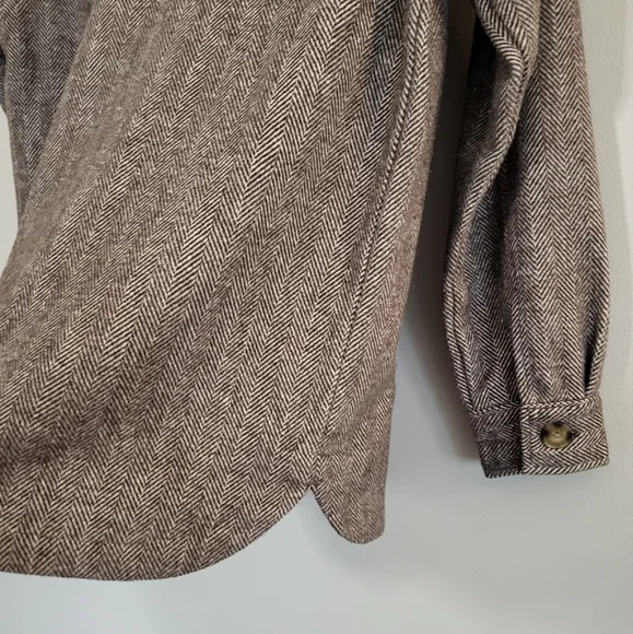 Denver Hayes Herringbone Shacket - Picture 6 of 9